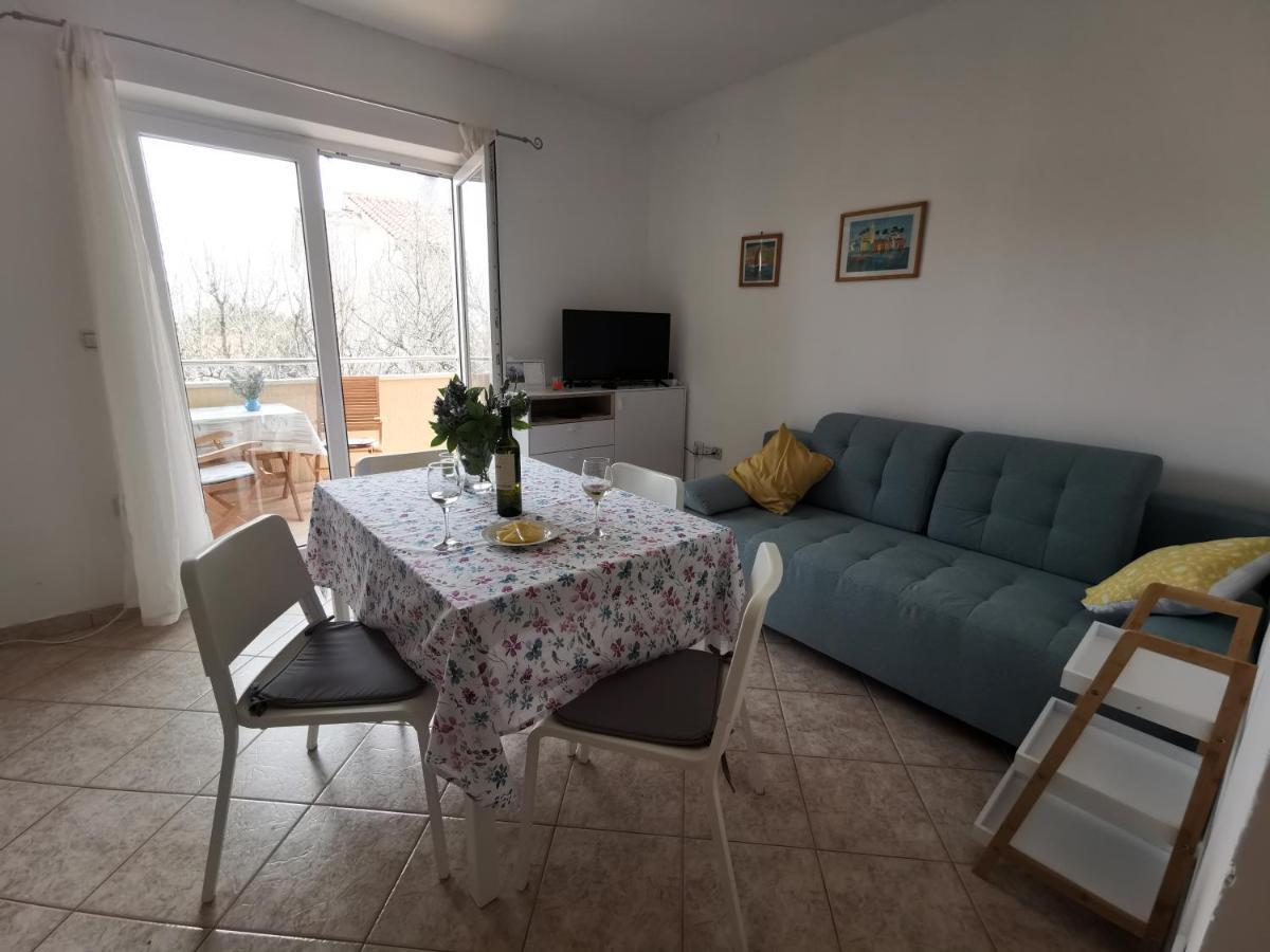 Apartment Zoanda Premantura Esterno foto