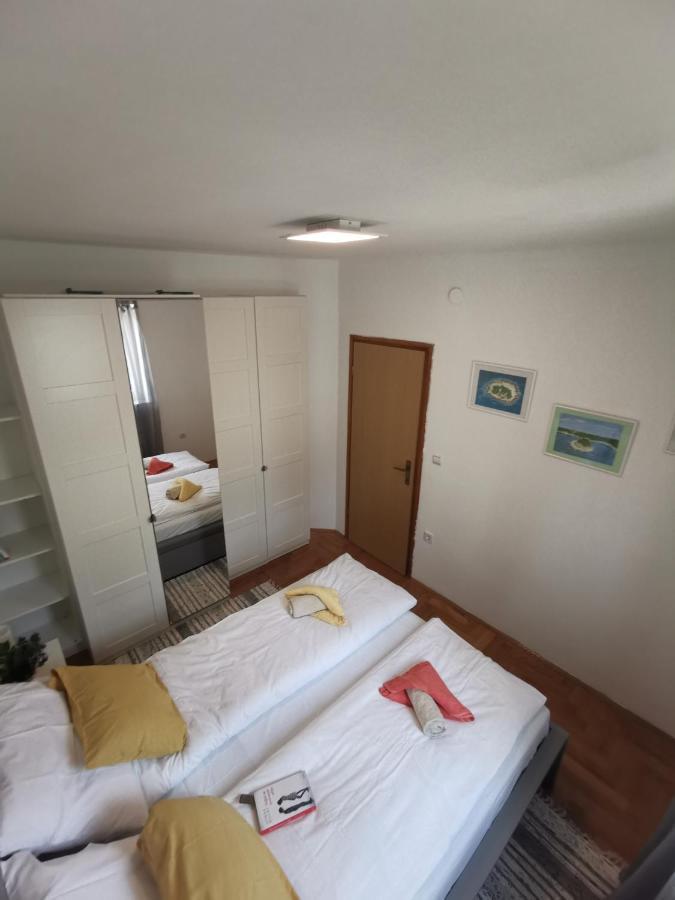 Apartment Zoanda Premantura Esterno foto