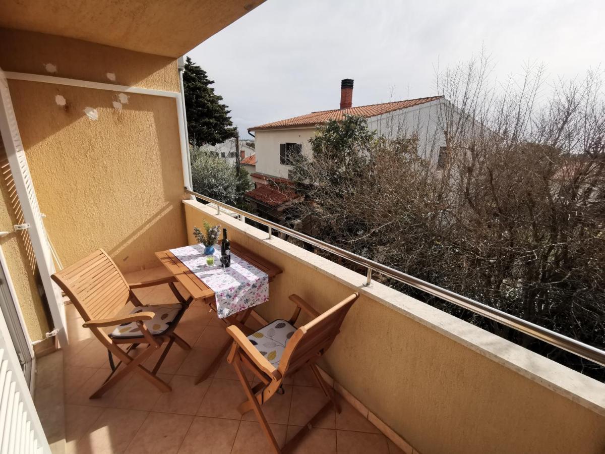 Apartment Zoanda Premantura Esterno foto